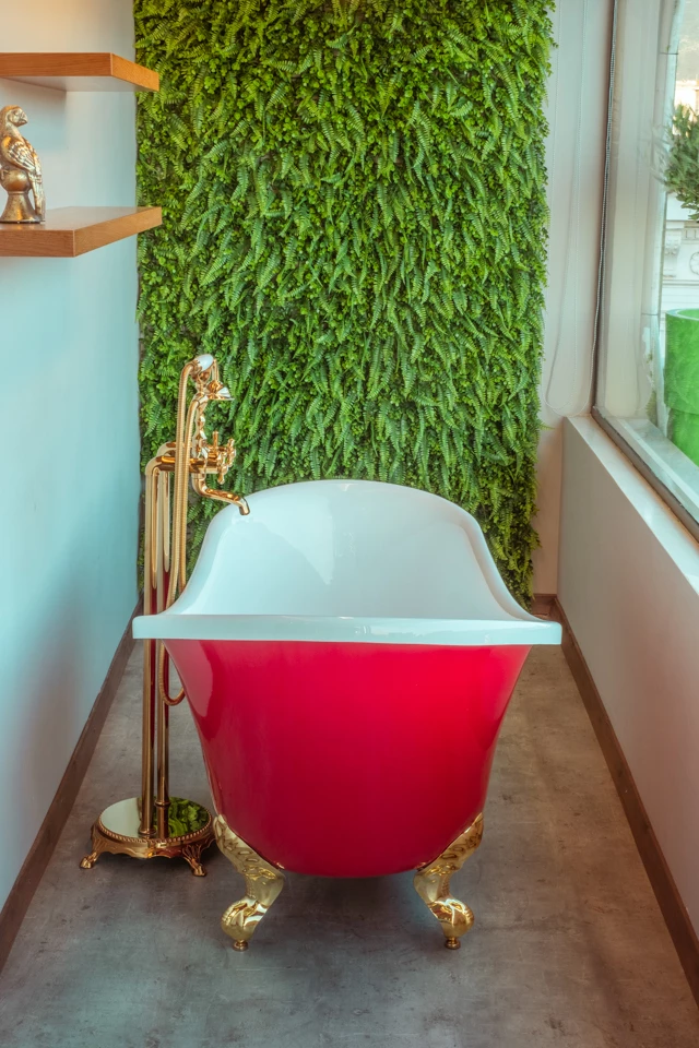 EOS Luxury Loft bathtub