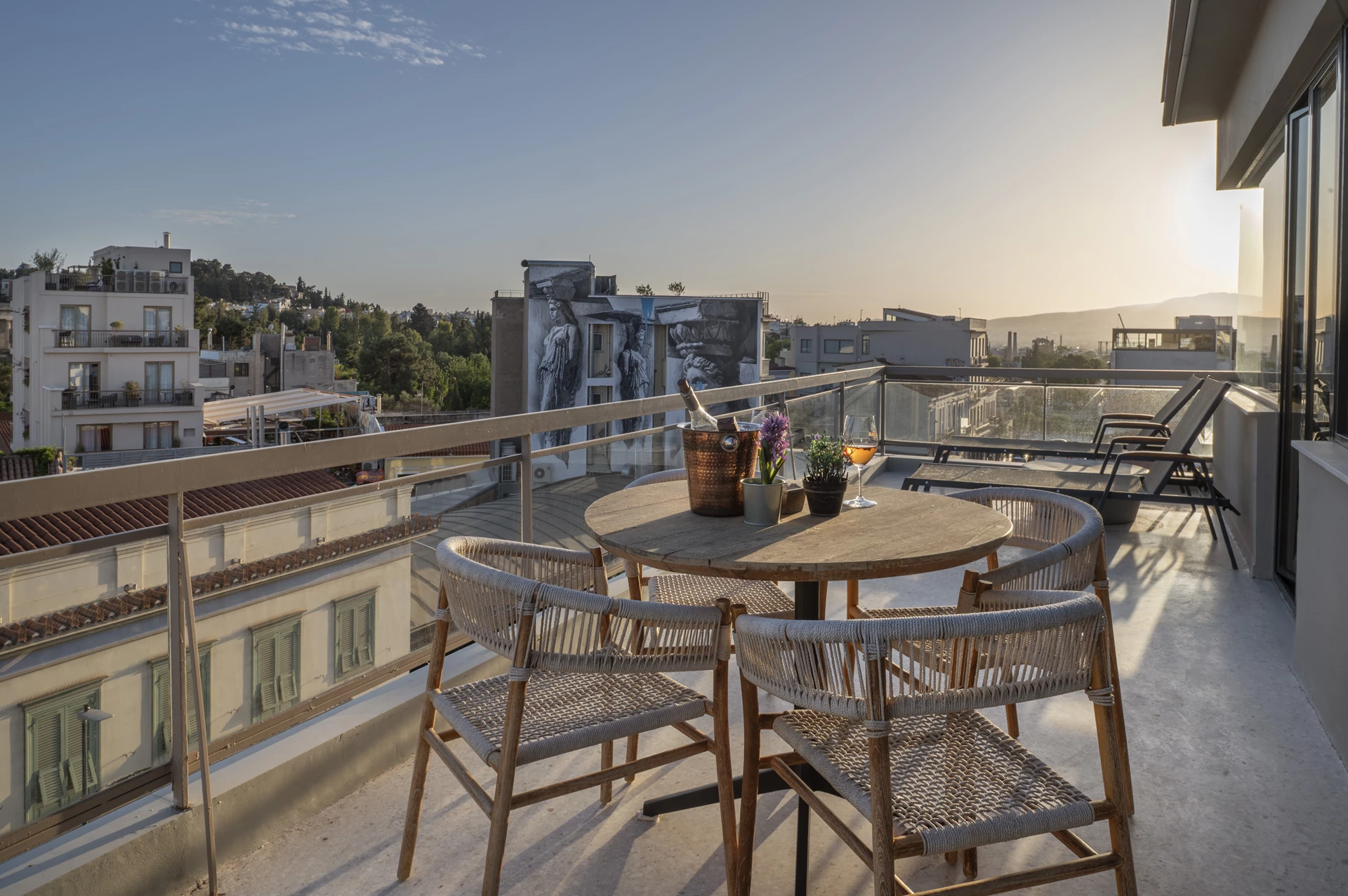 EOS Luxury Loft by Edrano