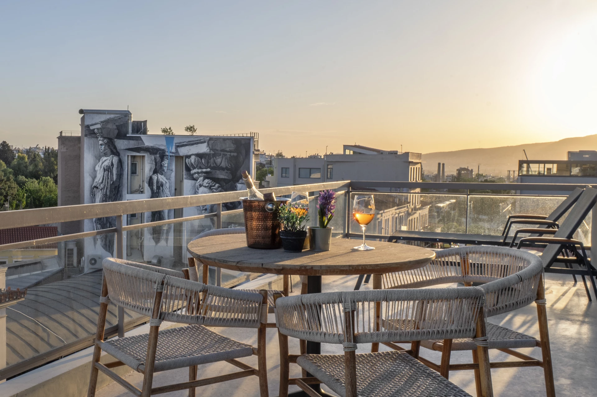 EOS Luxury Loft by Edrano