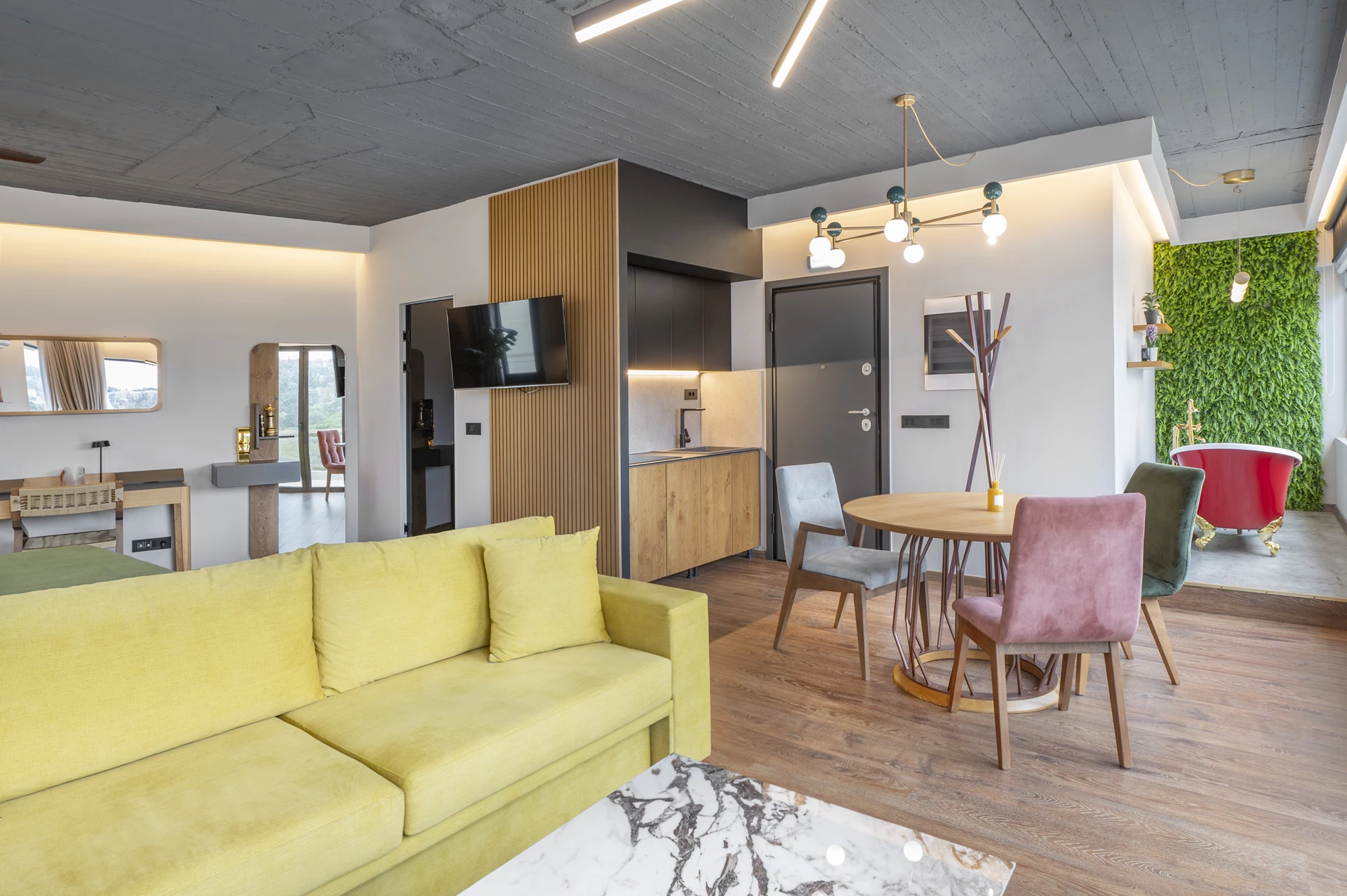 EOS Luxury Loft by Edrano