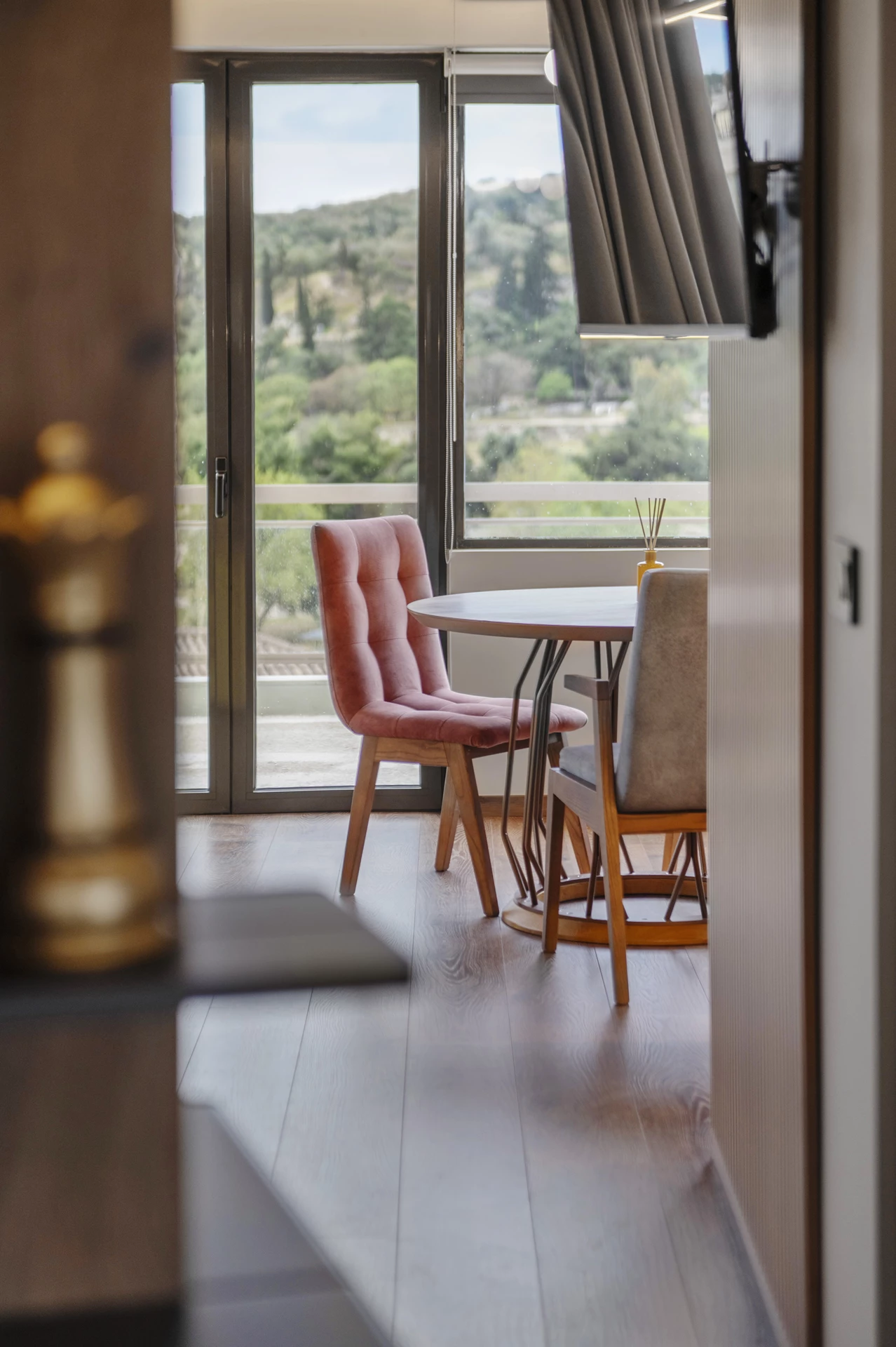 EOS Luxury Loft by Edrano
