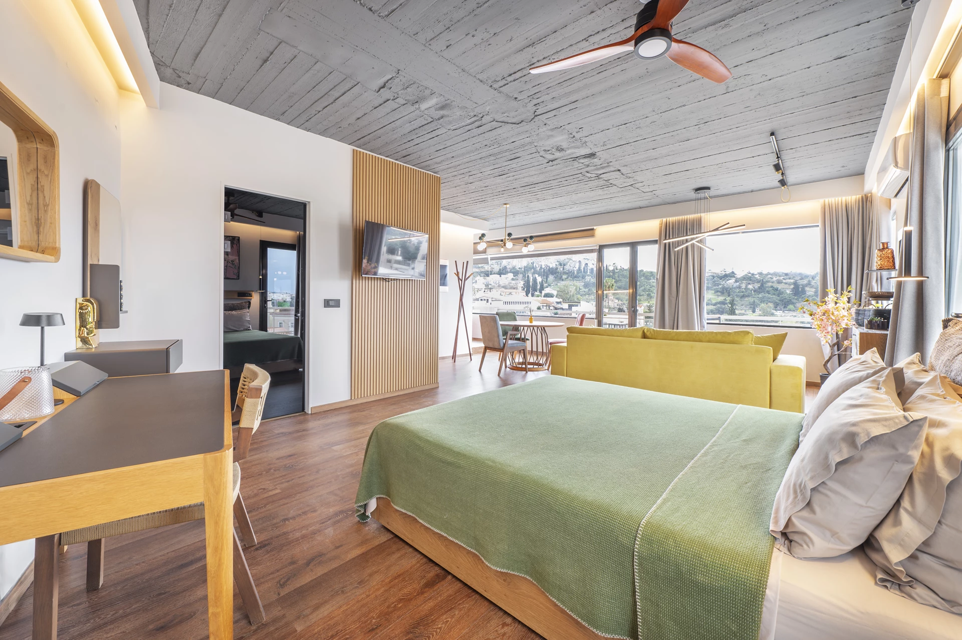 EOS Luxury Loft by Edrano